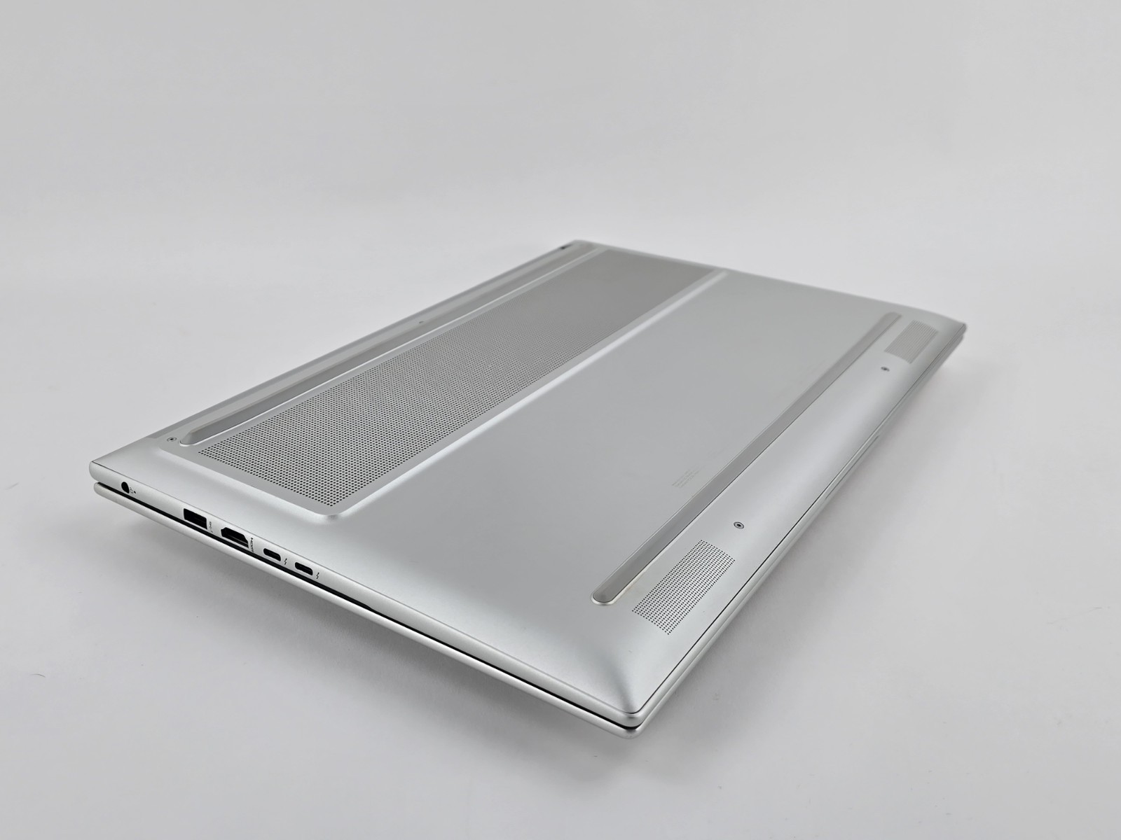 HP ENVY 16″ 120Hz Touch (Intel i7-13700H, 16GB, 1TB SSD, RTX 4060) – Used – Read