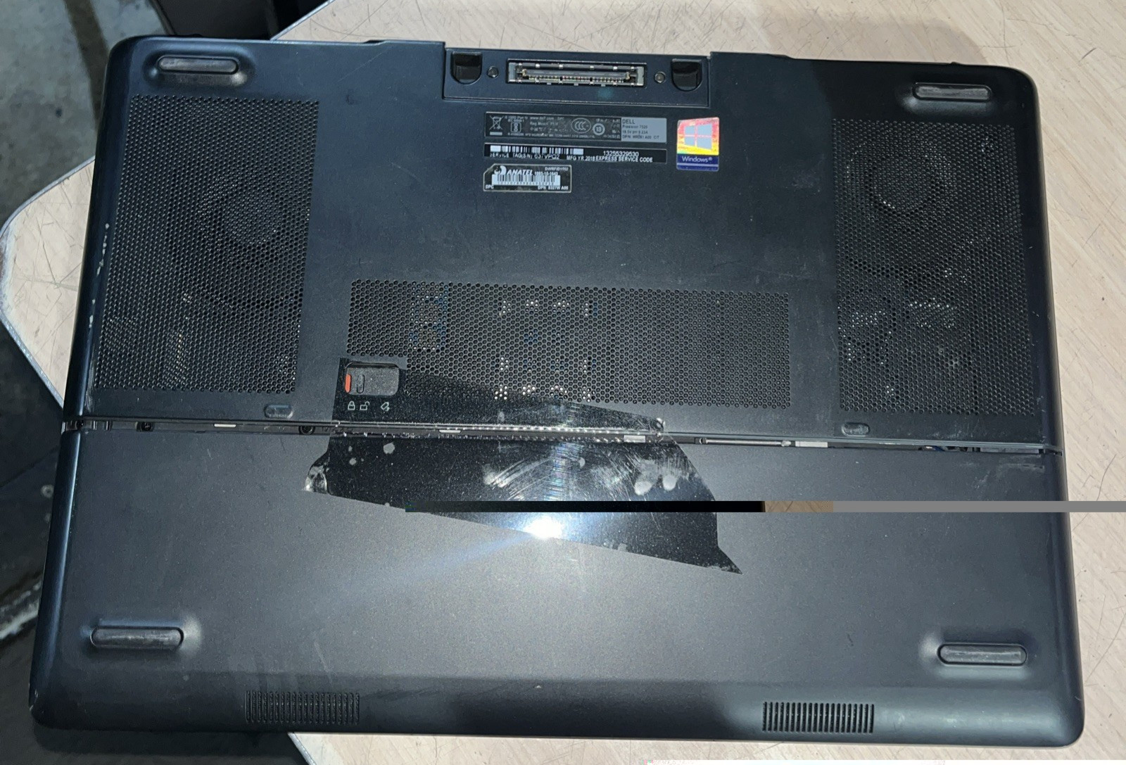 DELL LATITUDE 7520 INTEL CORE I7-7850HQ 2.9GHZ 8GB RAM NO HD