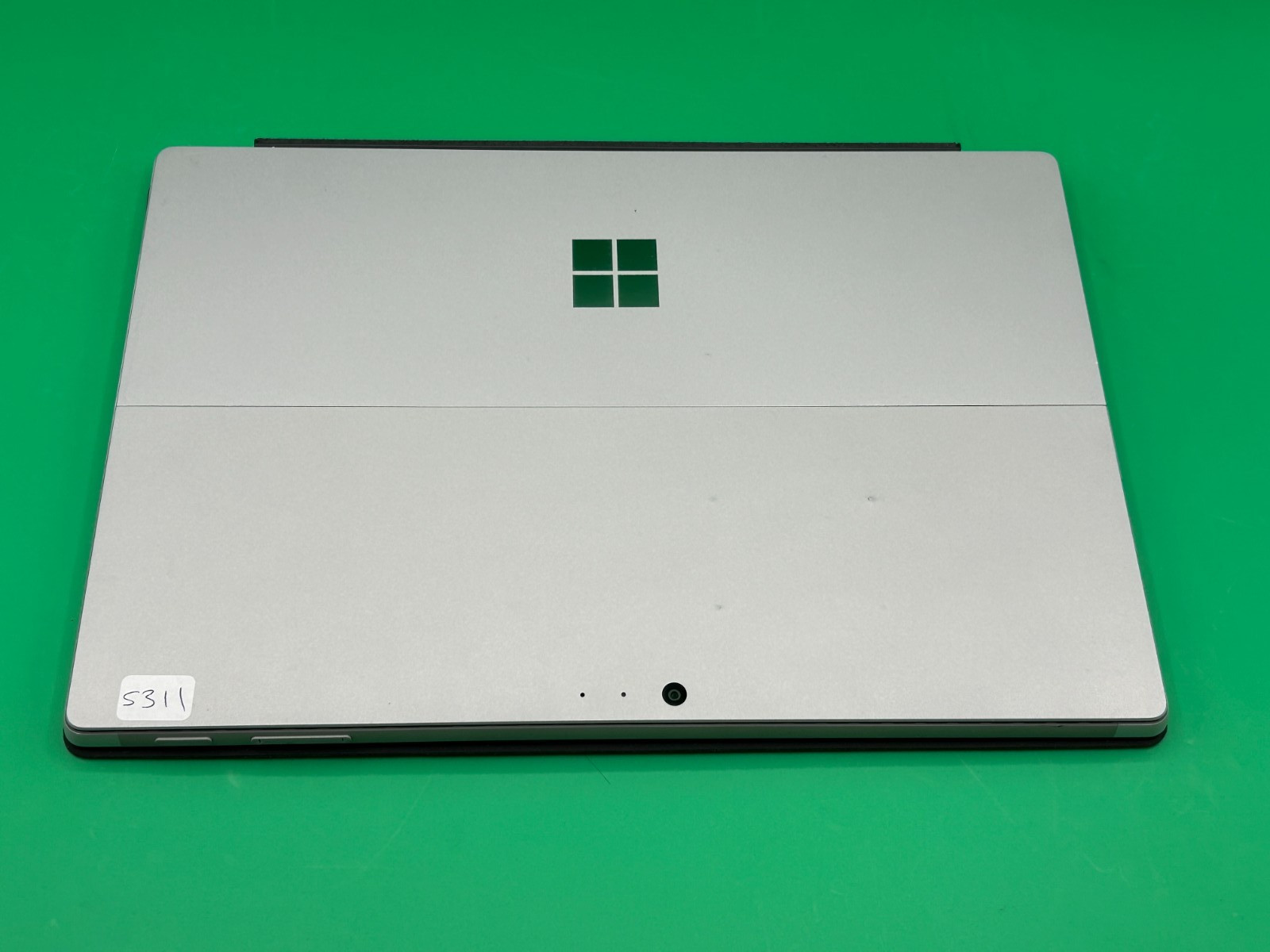 Microsoft Surface Pro 5 1796 12.3″ i5-7300U 2.60GHz 4GB RAM 128GB SSD Win 11 Pro