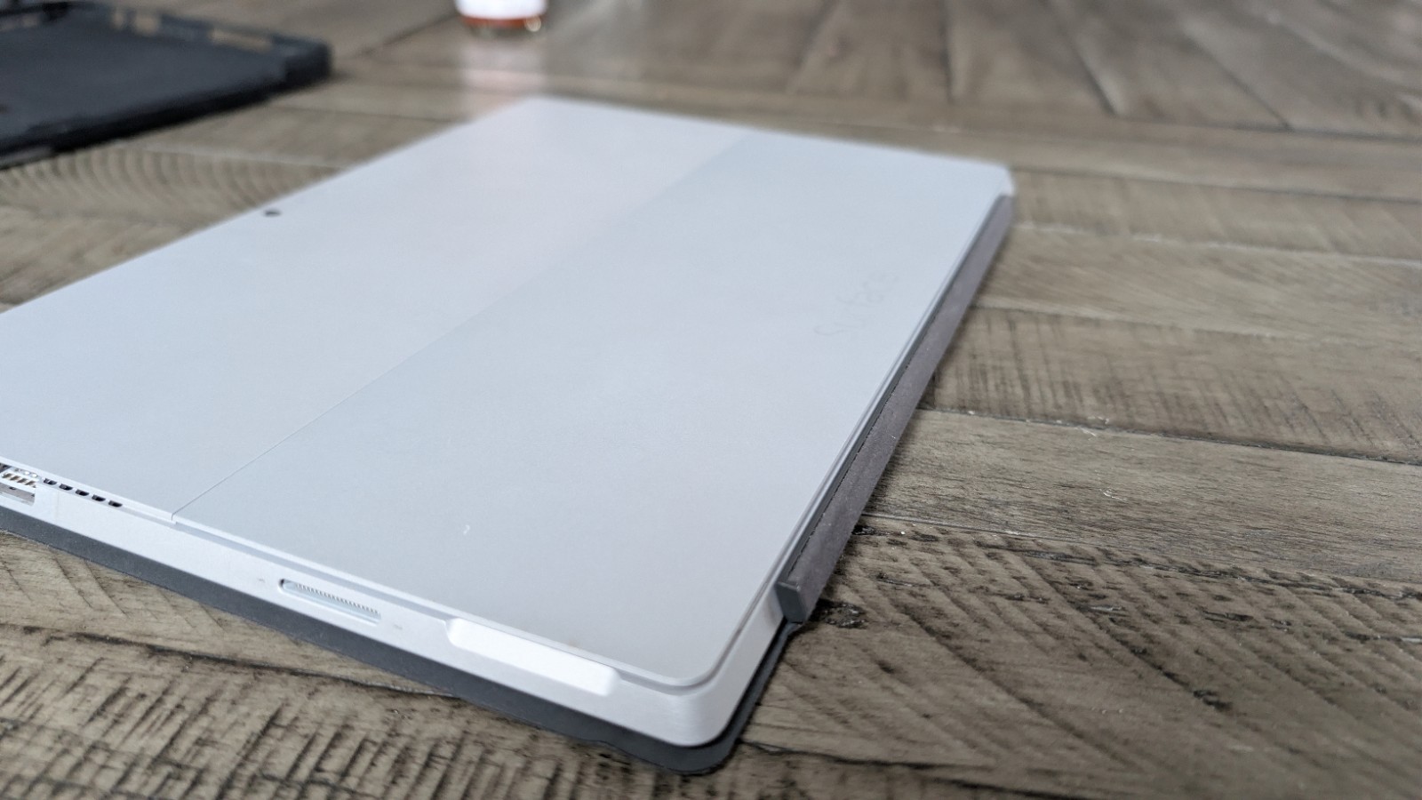 Microsoft Surface Pro 2 128GB SSD Parts*** With Case
