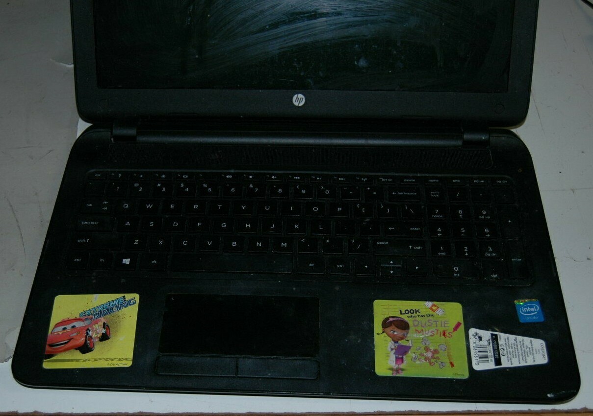 HP 15-f211wm 15.6″ Dead Laptop Computer – Black As Is Parts Repair Scrap Gold