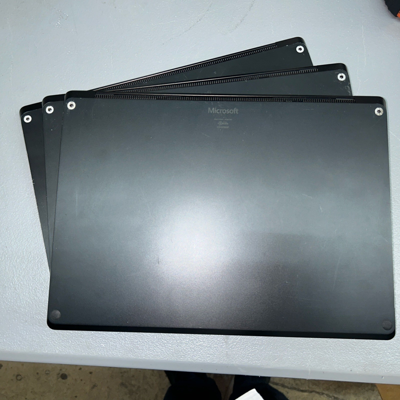 Microsoft Surface Laptop 3 13.5″ i5-1035G7 8GB | Great for Linux |