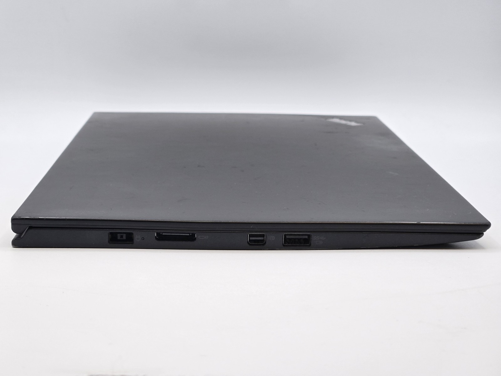 Lenovo ThinkPad X1 Carbon Gen 4 14″ FHD I7-6600U 256GB 16GB W10P Backlit