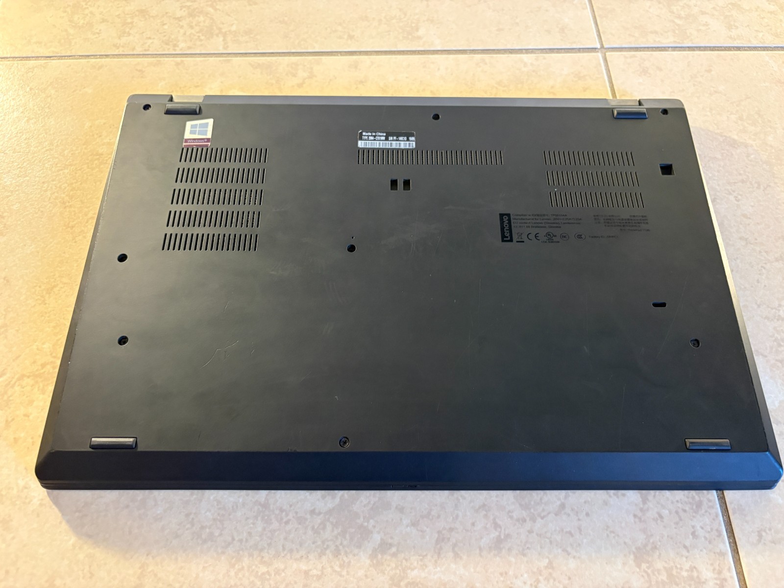 Lenovo ThinkPad T590 i7-8565U 16GB RAM 512GB SSD Windows 11 Pro 15.6″ Laptop