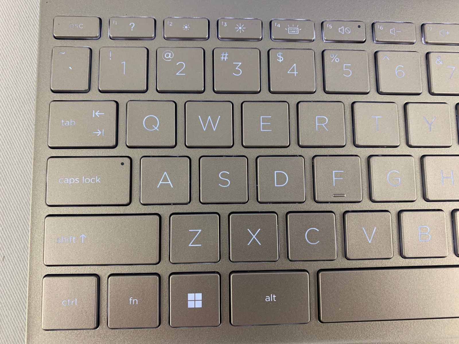 HP Pavilion Aero 13z-be100, AMD Ryzen 5 2.3GHz, 8GB RAM, 256GB SSD, Wifi Issue