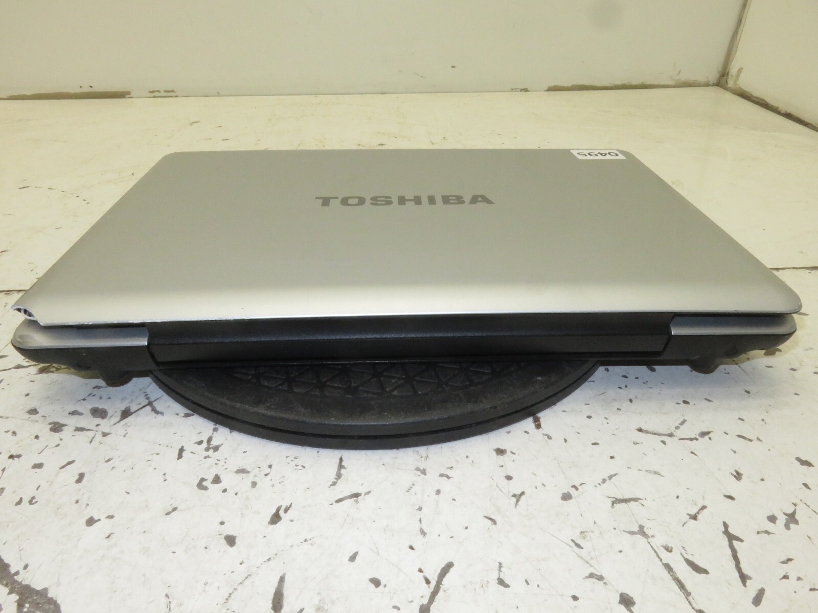 Toshiba Satellite L455-S5975 Laptop Intel Celeron 900 1GB Ram No HDD or Battery
