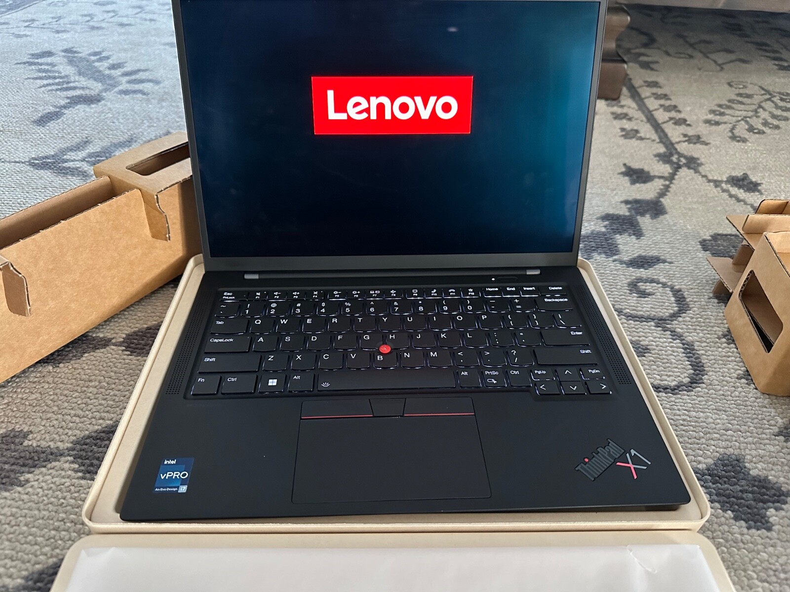 Lenovo ThinkPad X1 Carbon Gen 11 14″ Touch Intel i7 see specs