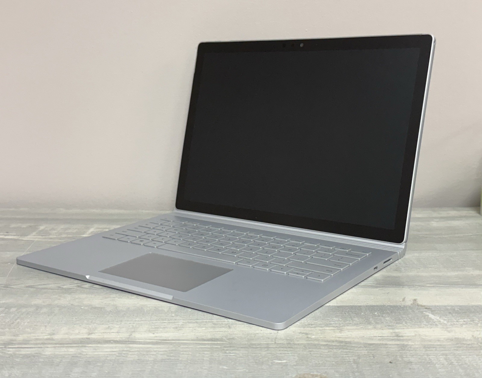 Surface Book 2 13.5″ 2017 Core i5 i7 256GB 512GB SSD – 8GB 16GB Ram – Silver