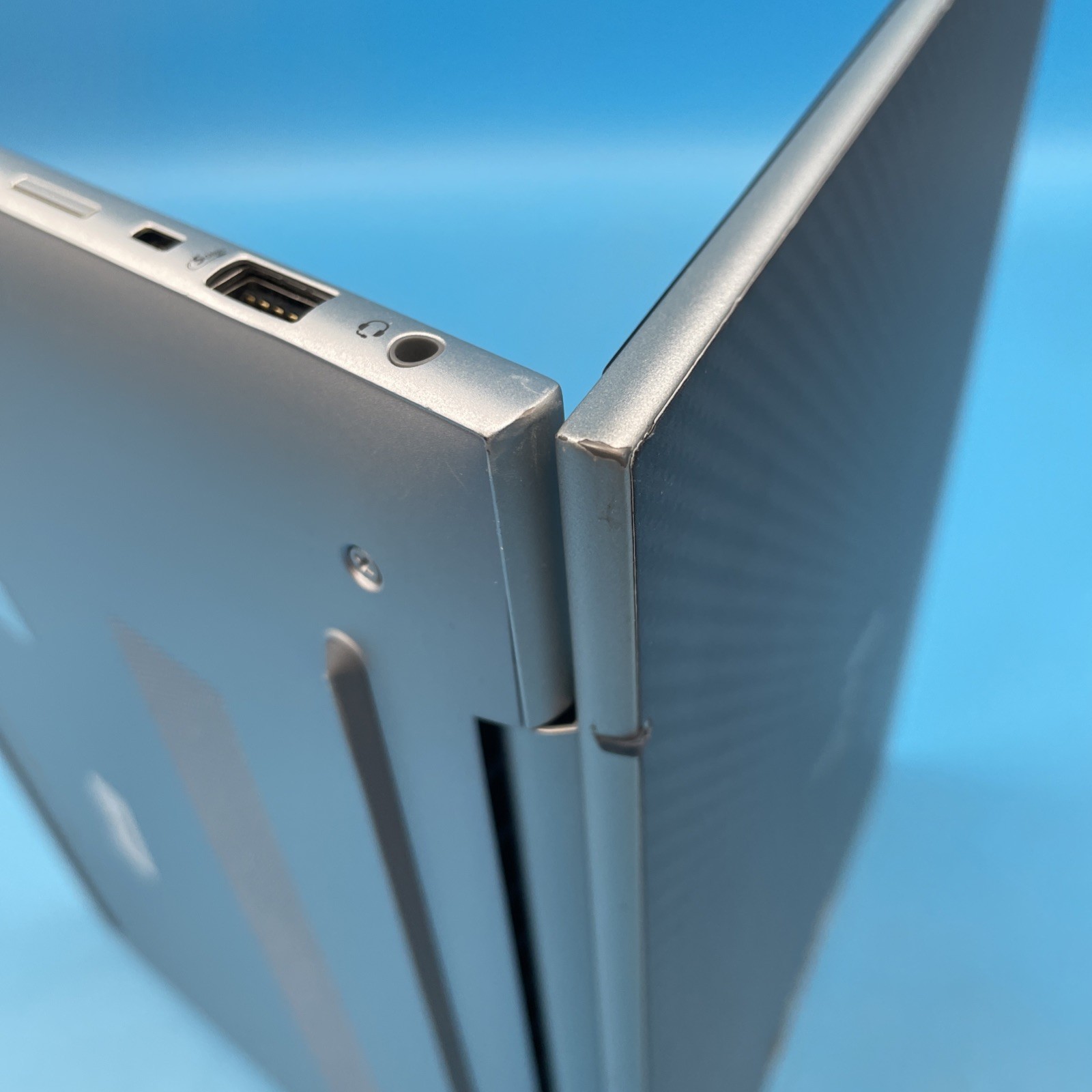 HP EliteBook 840 G11 | Ultra 5 135U | 32GB RAM | 512GB SSD | NO OS | 87% BATT