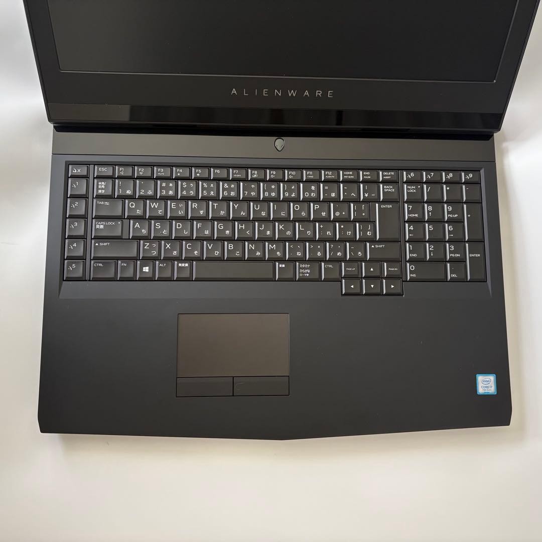 Alienware 17 R4 Gaming Laptop GTX1070 i7-7820HK 16GB RAM 256GB SSD+1TB HDD