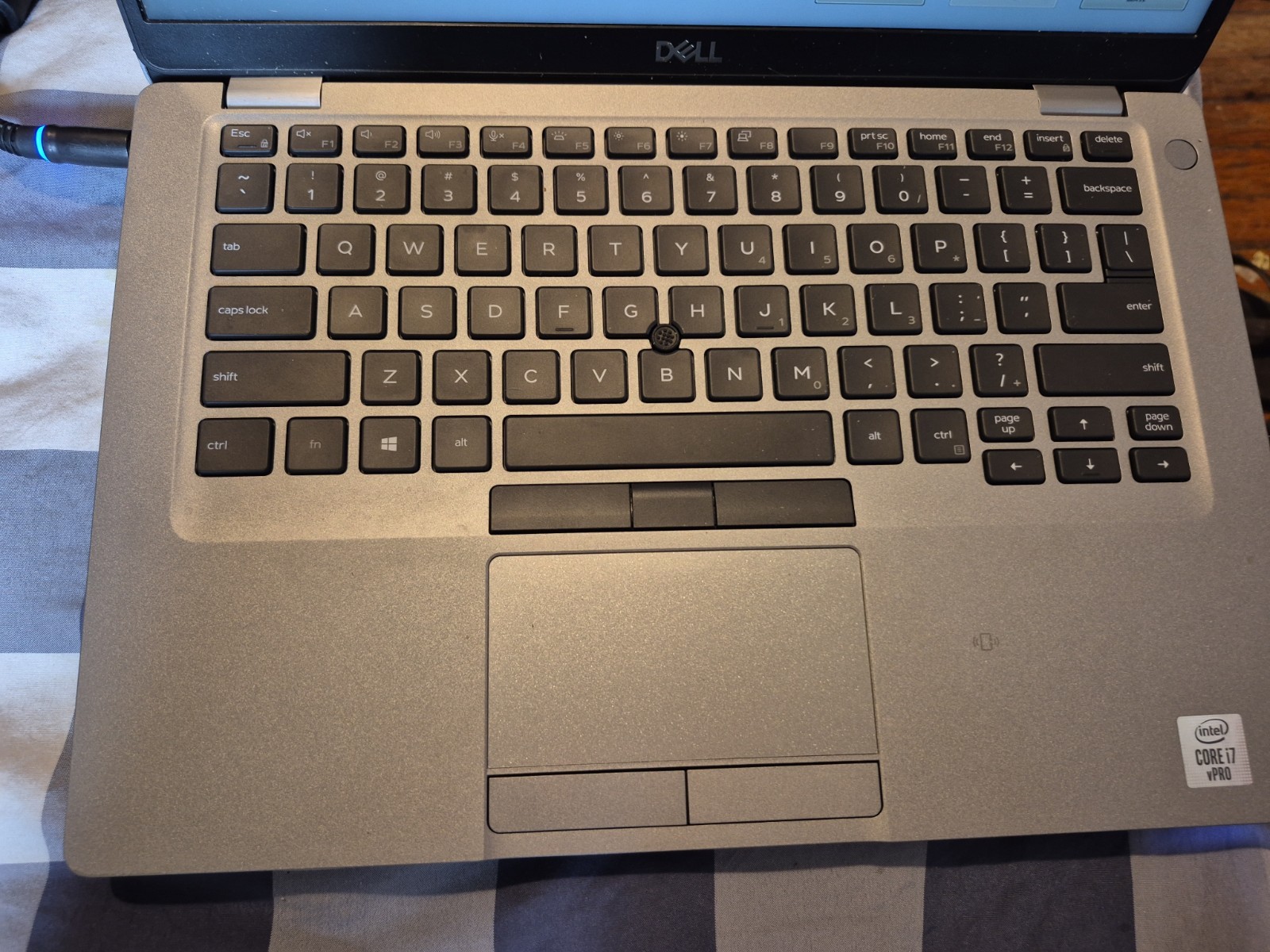 Dell Latitude 5411 14″ Core i7-10850H 2.7GHz 4GB RAM NO DRIVE POOR BATTERY