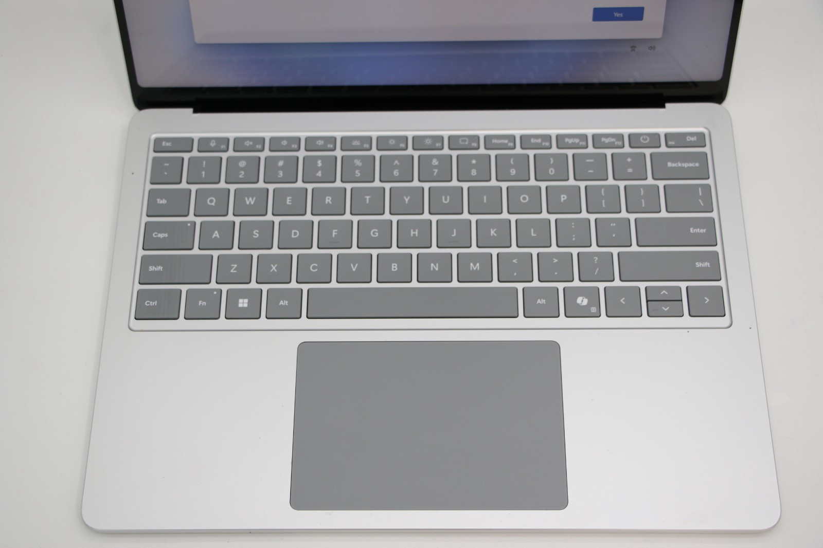Microsoft Surface Laptop 7 13.8” Snapdragon X1E80100, 16GB RAM, 512GB SSD -2036