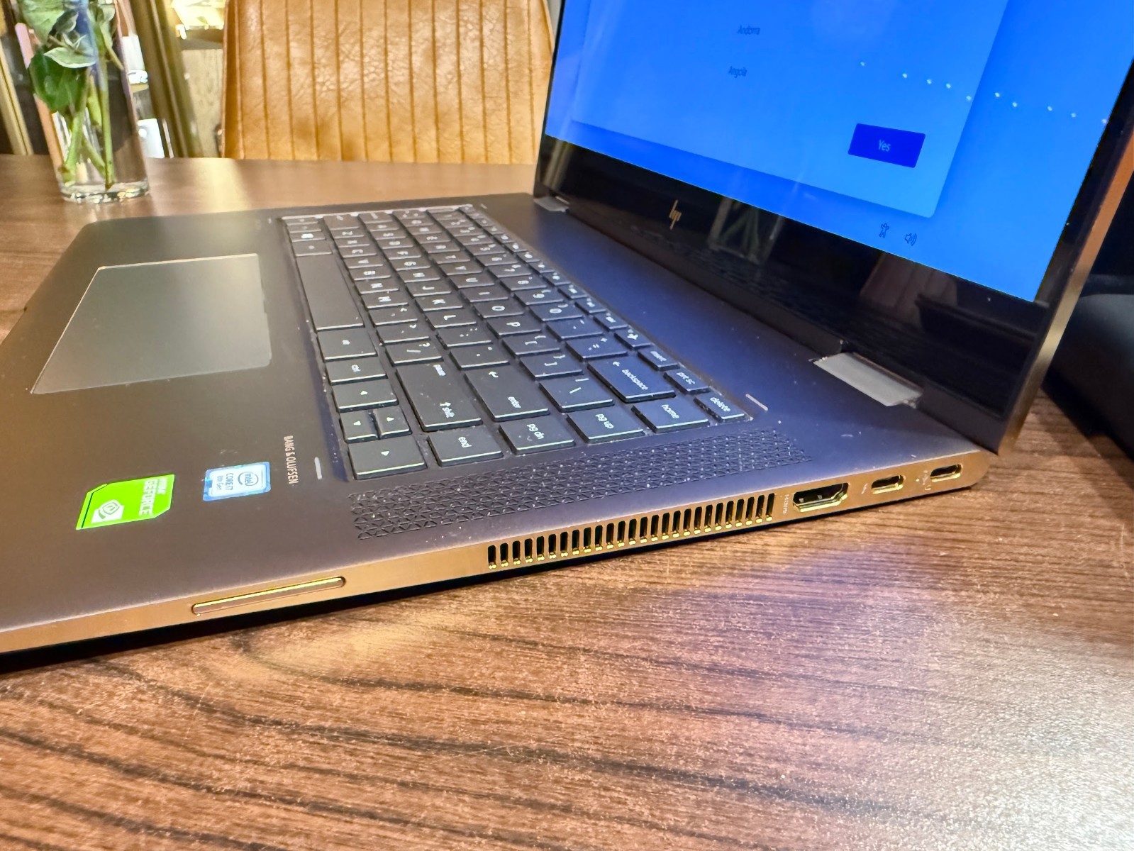 HP Spectre x360 15-bl112dx 15.6″ 4K Touch i7-8550U 16GB 512GB SSD MX150 Dark Ash