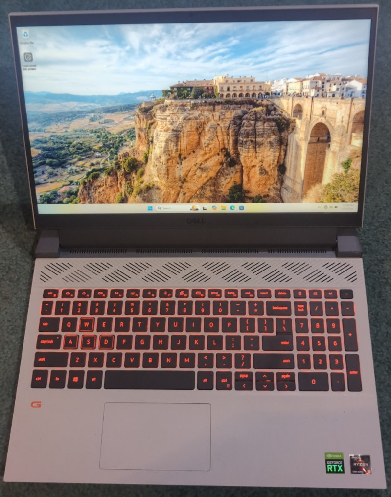 Dell G15 5515 Gaming Laptop Ryzen 5 5600H 32GB RAM 512GB SSD RTX 3050