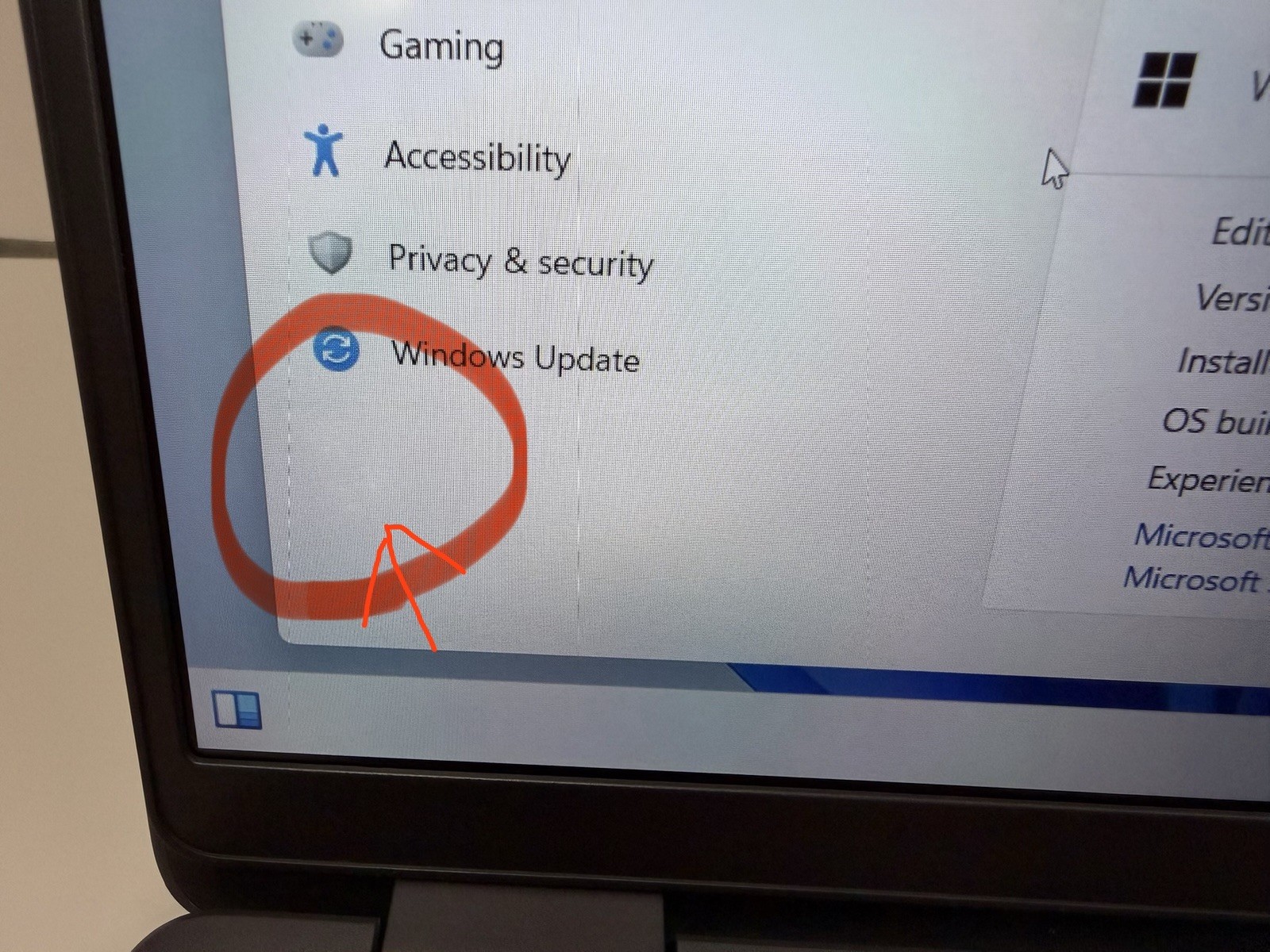 Dell Latitude 3550 15.6 Ultra 5 135U 2.10GHz 16GB RAM 512GB SSD Win 11 (READ)