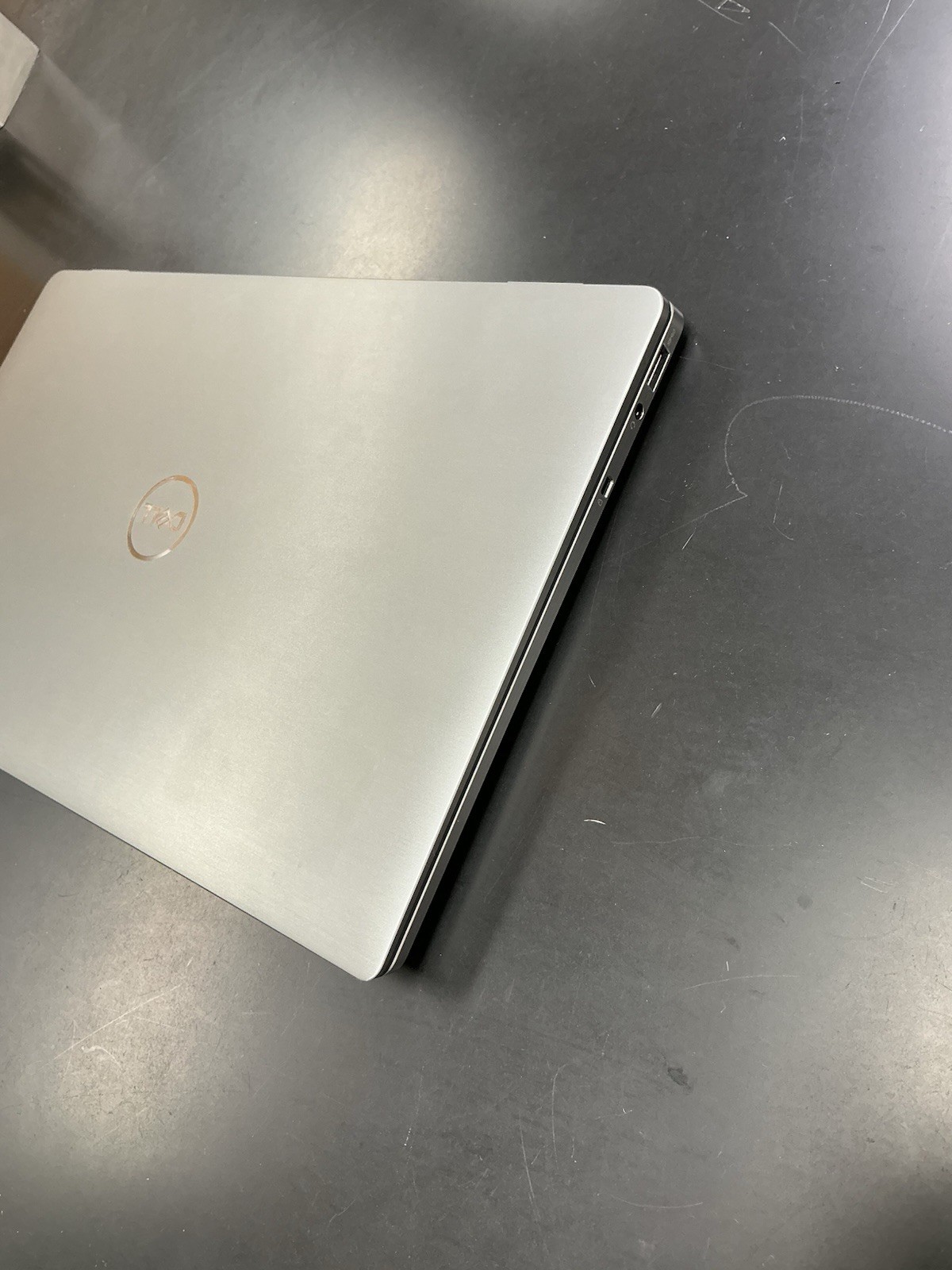 Dell Latitude 9520 15″