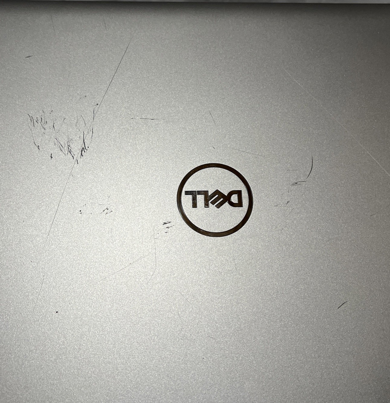 Dell Inspiron 5570 15.6″ i7-8550U@1.80GHz, 8GB RAM, 256GB M2, Win 11 Home *READ*