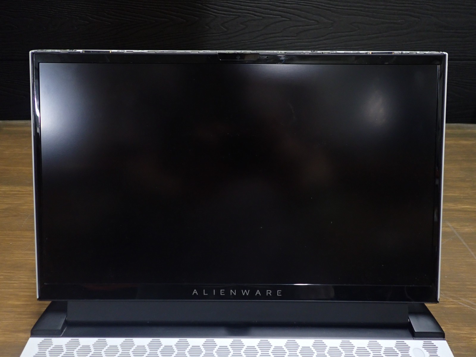 Alienware m15 R3 Laptop i7-10875H 32GB DDR4RAM 1 TB NVMe RTX 2070 SUPER NO Batt.