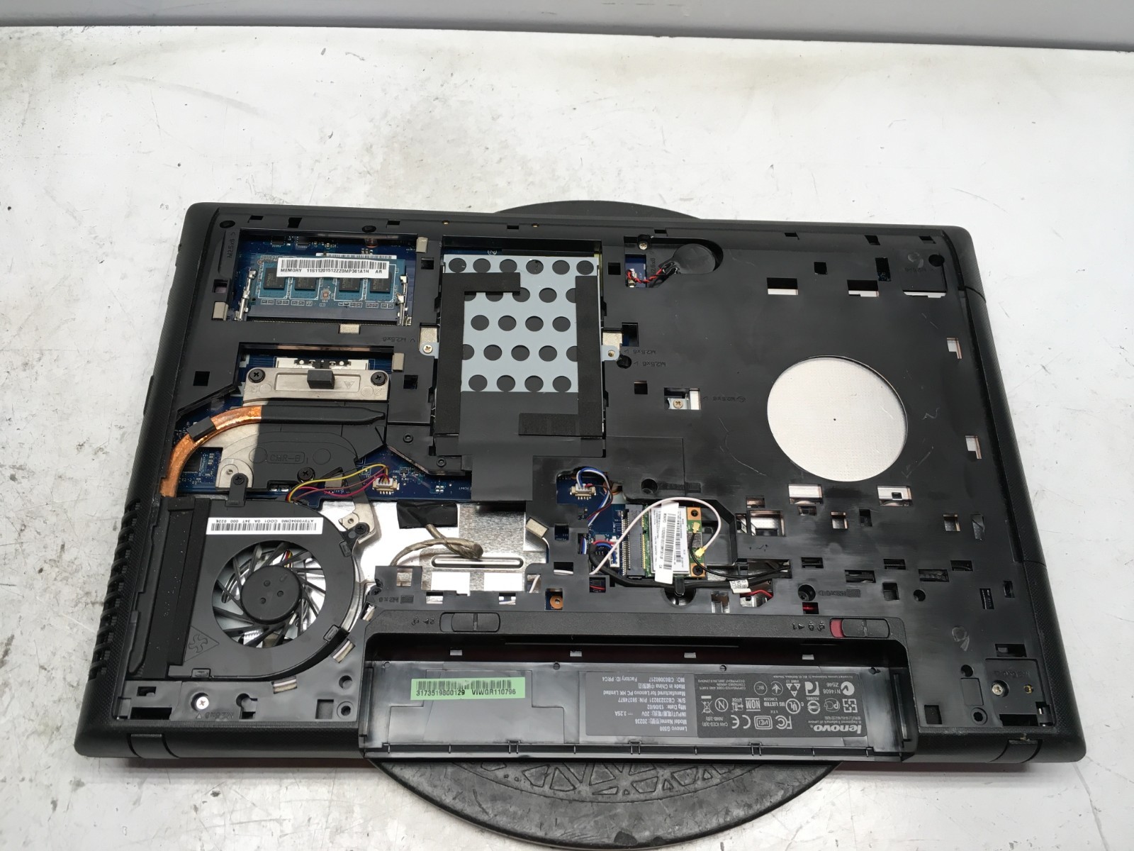 Lenovo G500 20236 Intel Celeron 1005M 1.9GHz 4 GB NO HDD
