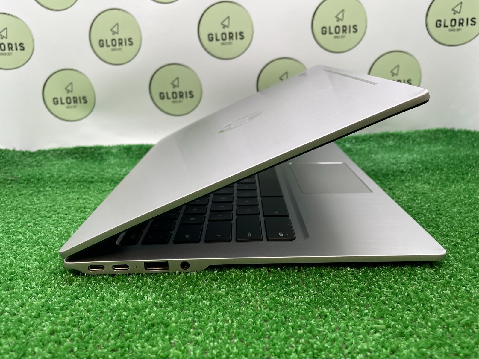 Used HP Chromebook 13 G1 Laptop Intel m7-6Y75 1.20GHz / 16GB RAM / 32GB SSD NT