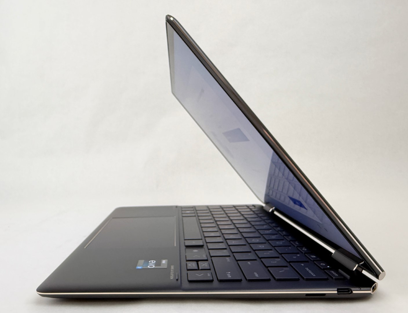 HP Spectre 2in1 14-ef2013dx 13.5″ Wide Ultra XGA+ Touch i7-1355U 16GB 512GB W11H