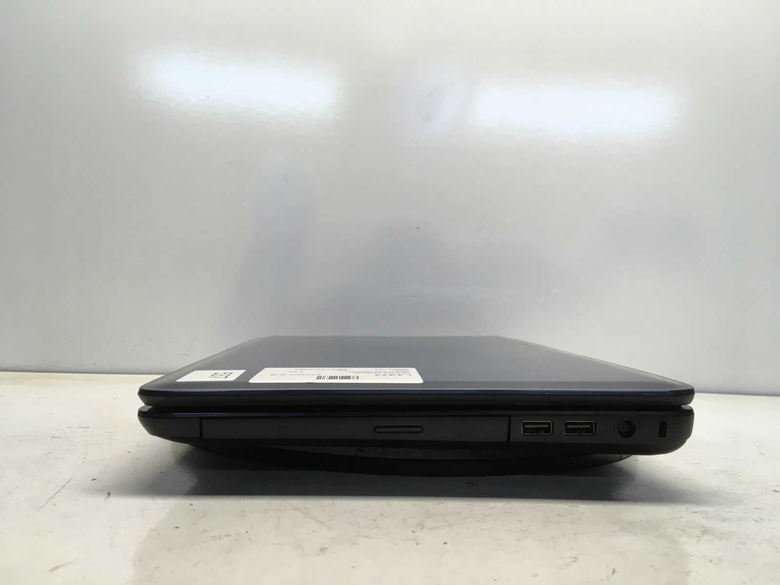 HP 2000-2B19WM AMD E-300 1300MHz 4 GB NO HDD/Battery