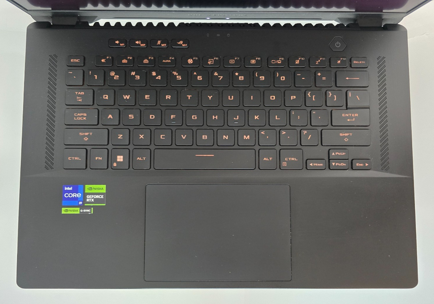 ASUS ROG M16 16″ i9-13900H 14C, 16GB, 1.5 TB SSD, RTX 4070, WQXGA 240HZ