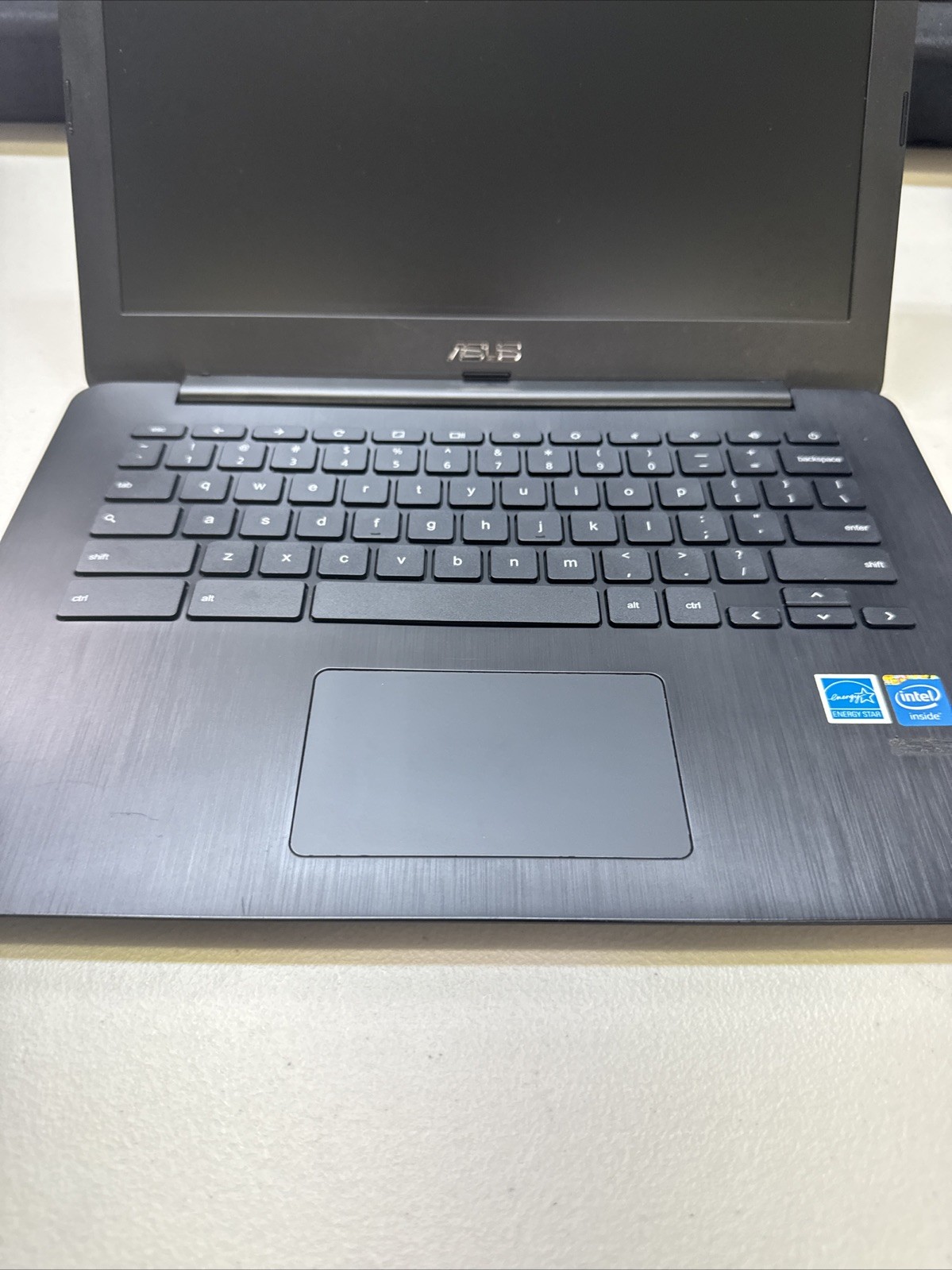 ASUS Chromebook C300M 13″ Celeron @ 1.6GHz 4GB RAM 32GB SSD ChromeOS
