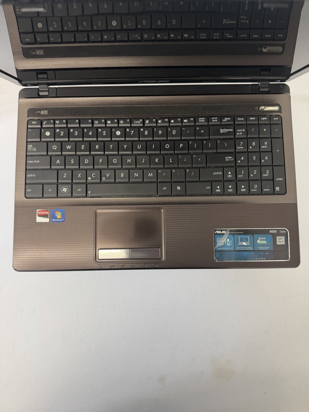 Asus A53U Laptop – Good Screen – AMD E-350 – Read Des