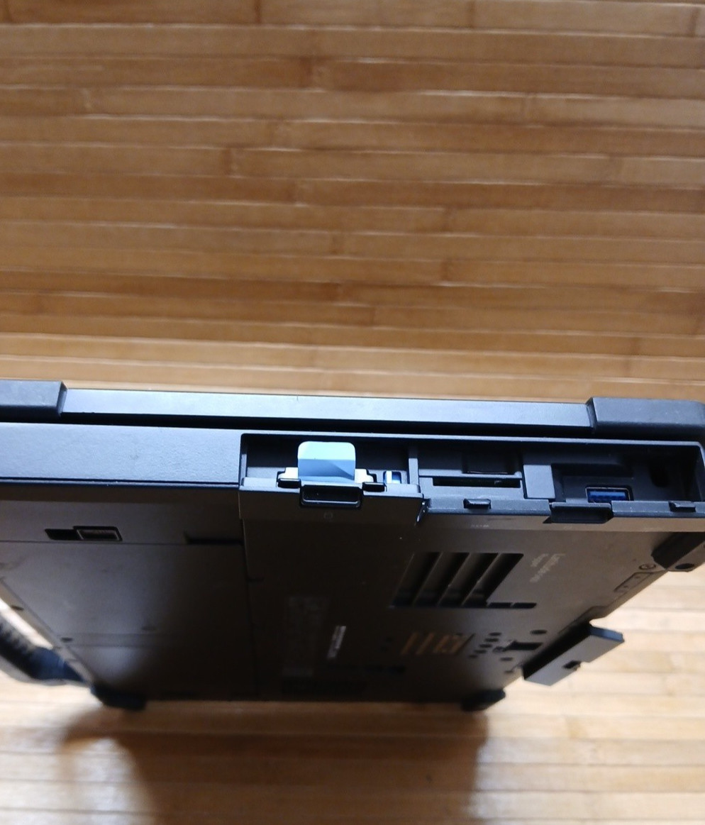 Dell Latitude 5420 Rugged 14″ i3-7130U 2.70GHz 16GB RAM 512GB SSD WIN 11 PRO