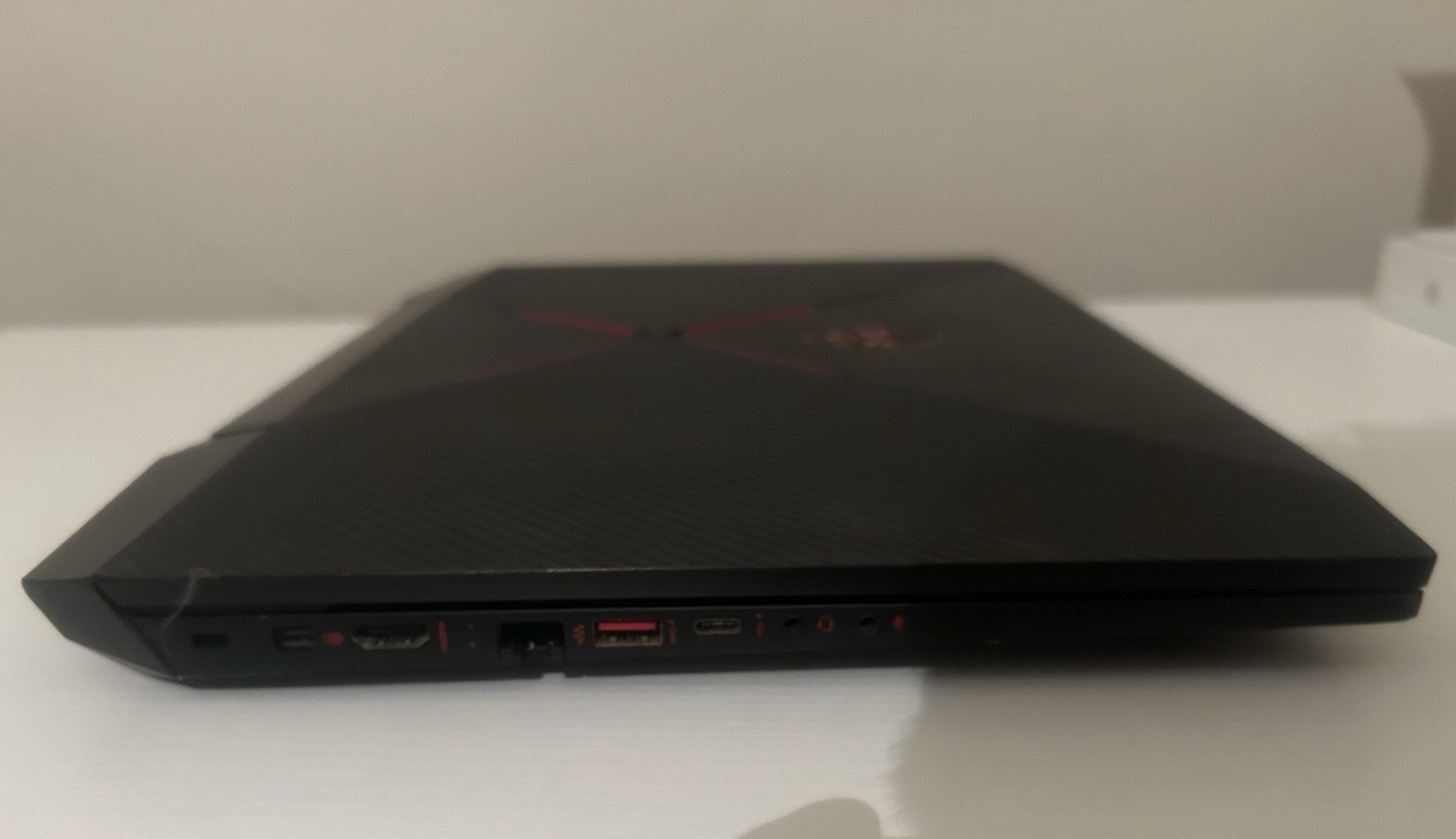 Gaming Laptop, Gtx 1050 TI with I7 7700