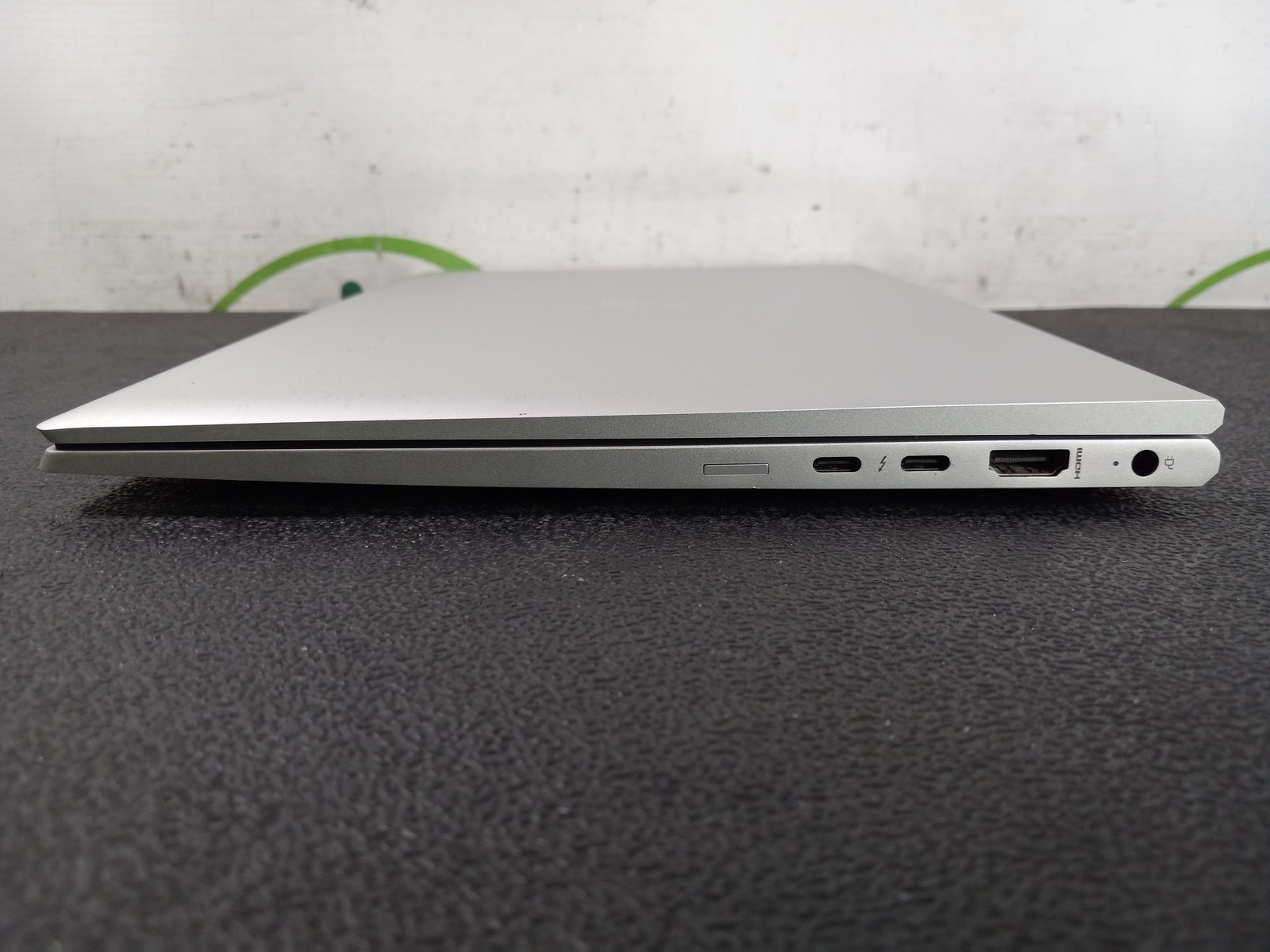 HP EliteBook 840 G8 14″ Intel i5-1145G7 2.6GHz 16GB 256GB Laptop w Win11 Adapter