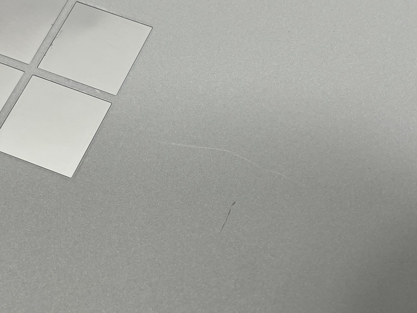 Microsoft Surface Book 3 1900 Laptop i7-1065G7 256GB SSD 16GB RAM 1660 Ti -No OS