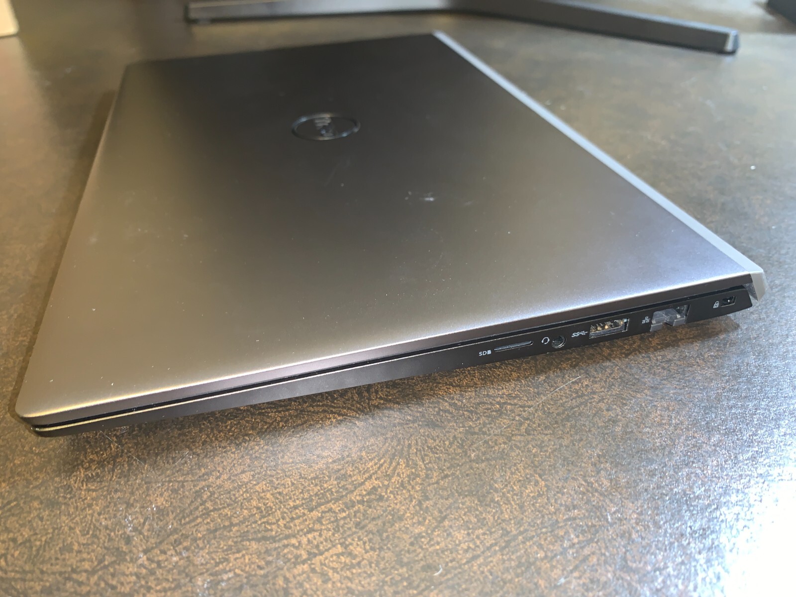 Dell Vostro 5402 14-Inch Laptop i7, 16 GB RAM, 500 GB Hard Drive, VERY GOOD Cond