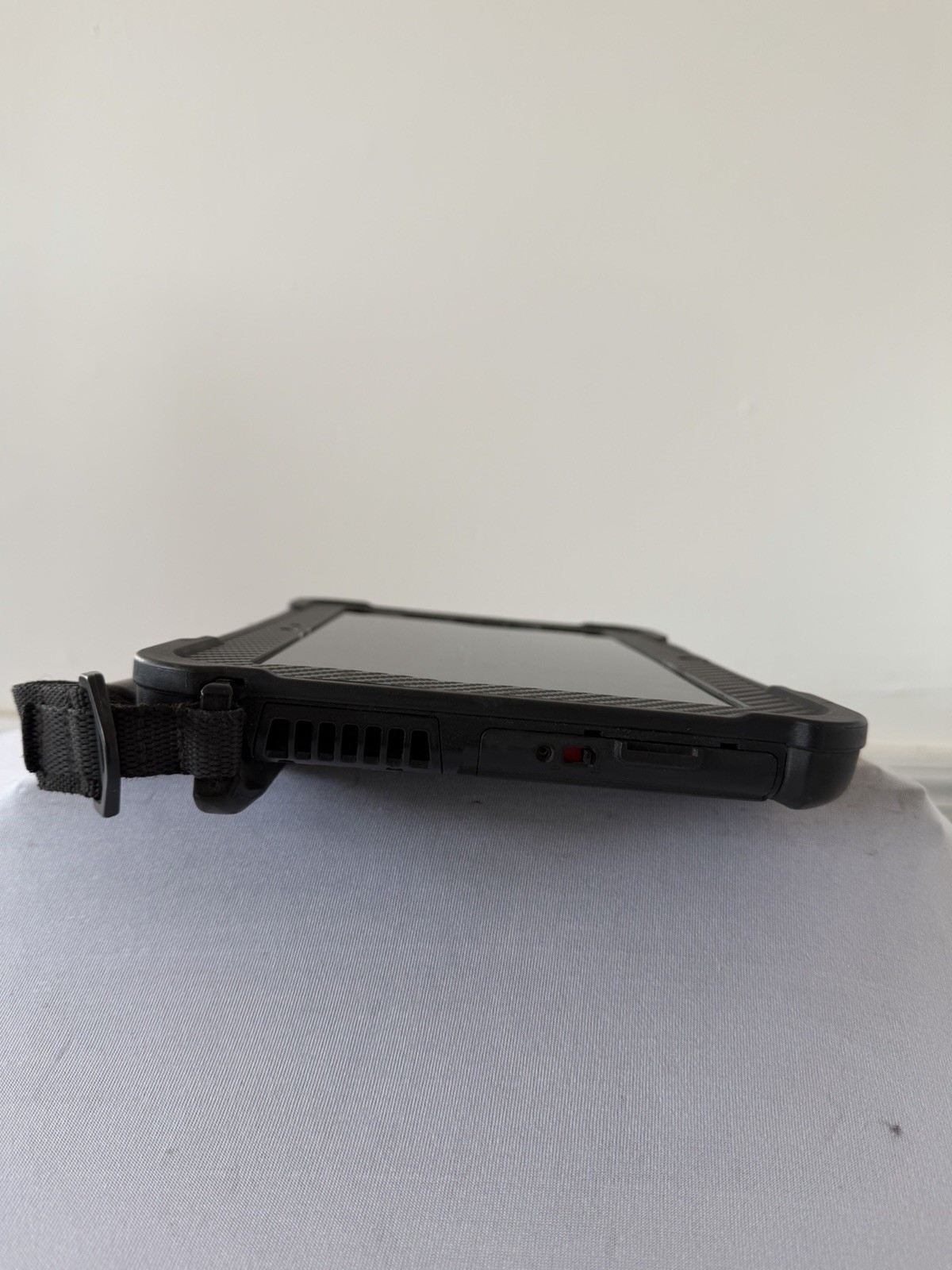 Xplore Tech ix101B2 Laptop – Good Screen – Intel i5-5350U – RAM 8 GB – Read Des