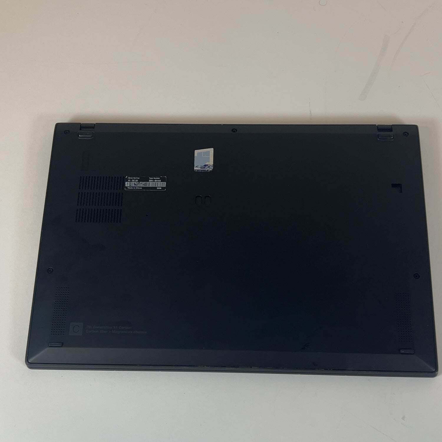 Lenovo ThinkPad X1 Carbon Gen 7 14″ i5-10210U 1.6GHz 8GB RAM 256GB SSD