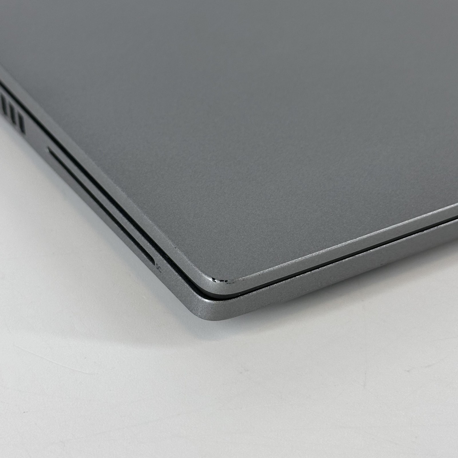 Dell Latitude 5430 14 Gray FHD 1.7 GHz i7-1255U 16GB RAM 256GB SSD Very Good