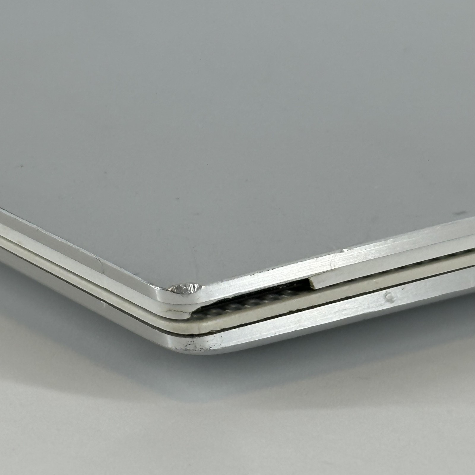 Dell XPS 15 9520 Silver 3.5K TOUCH 2.3 GHz i7-12700H 32GB 1TB Good – FRAME SPLIT