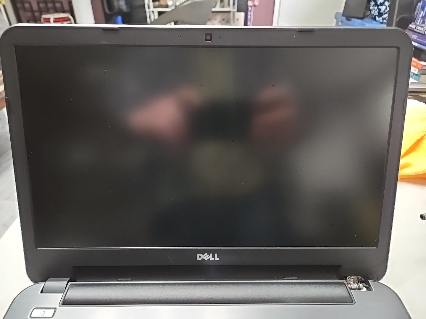 Dell Latitude 3540 15.6″ With Charger 4GB