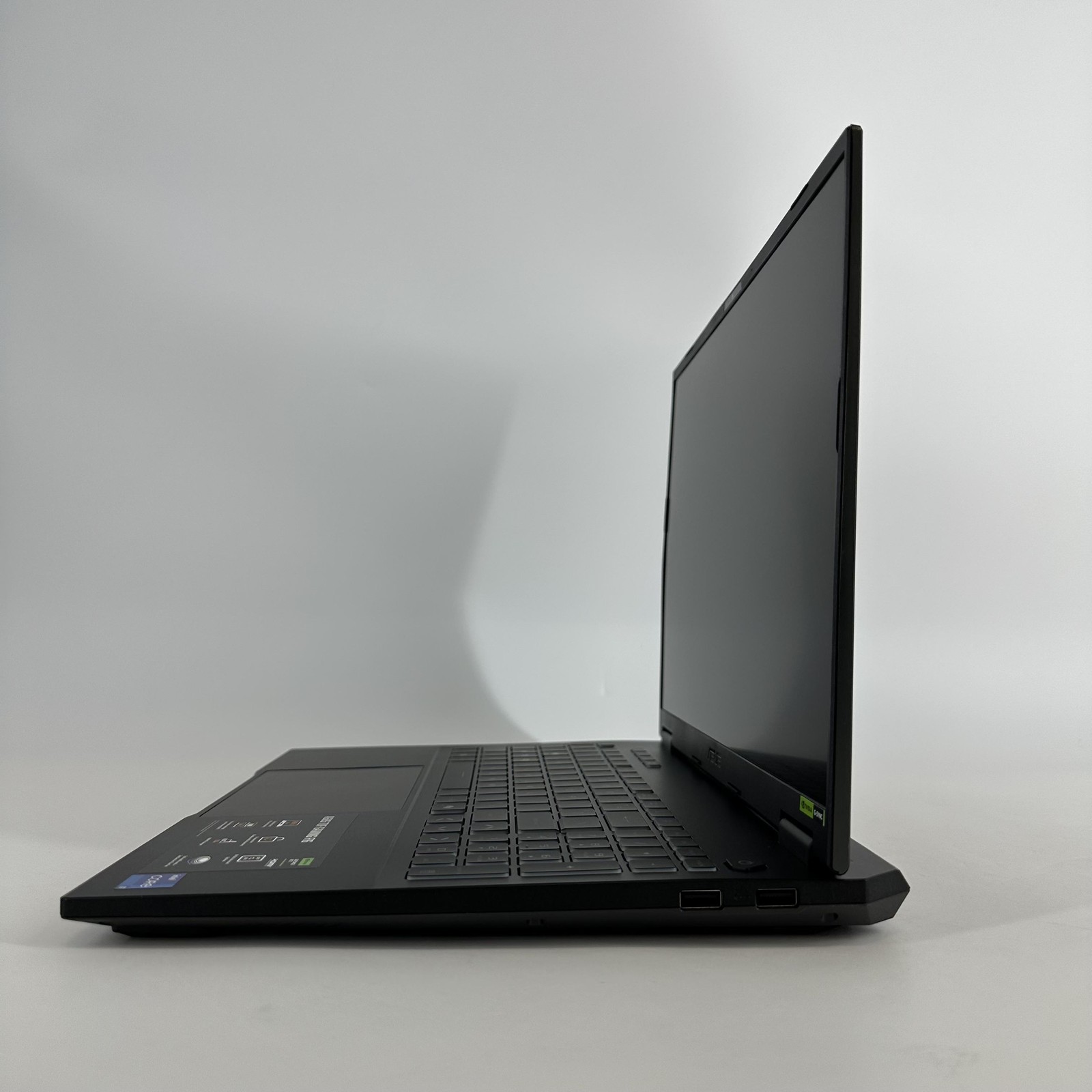 Asus TUF F16 165Hz FHD+ 2.2 GHz i7-14650HX 16GB 512GB SSD RTX 5060 BENT FRAME