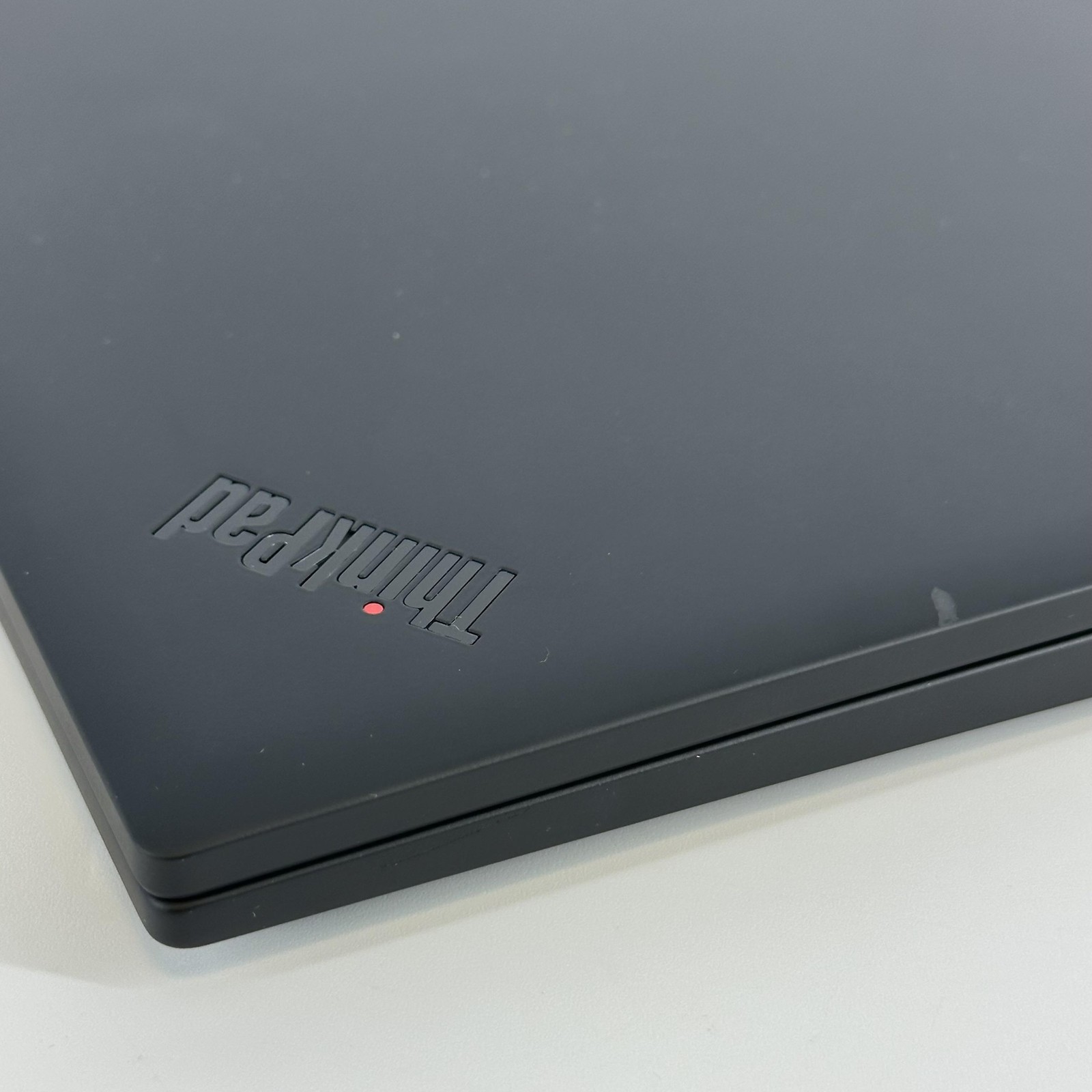 Lenovo ThinkPad T14s Gen 6 FHD+ TOUCH 3.24 GHz Snapdragon X Plus 16GB 1TB SSD