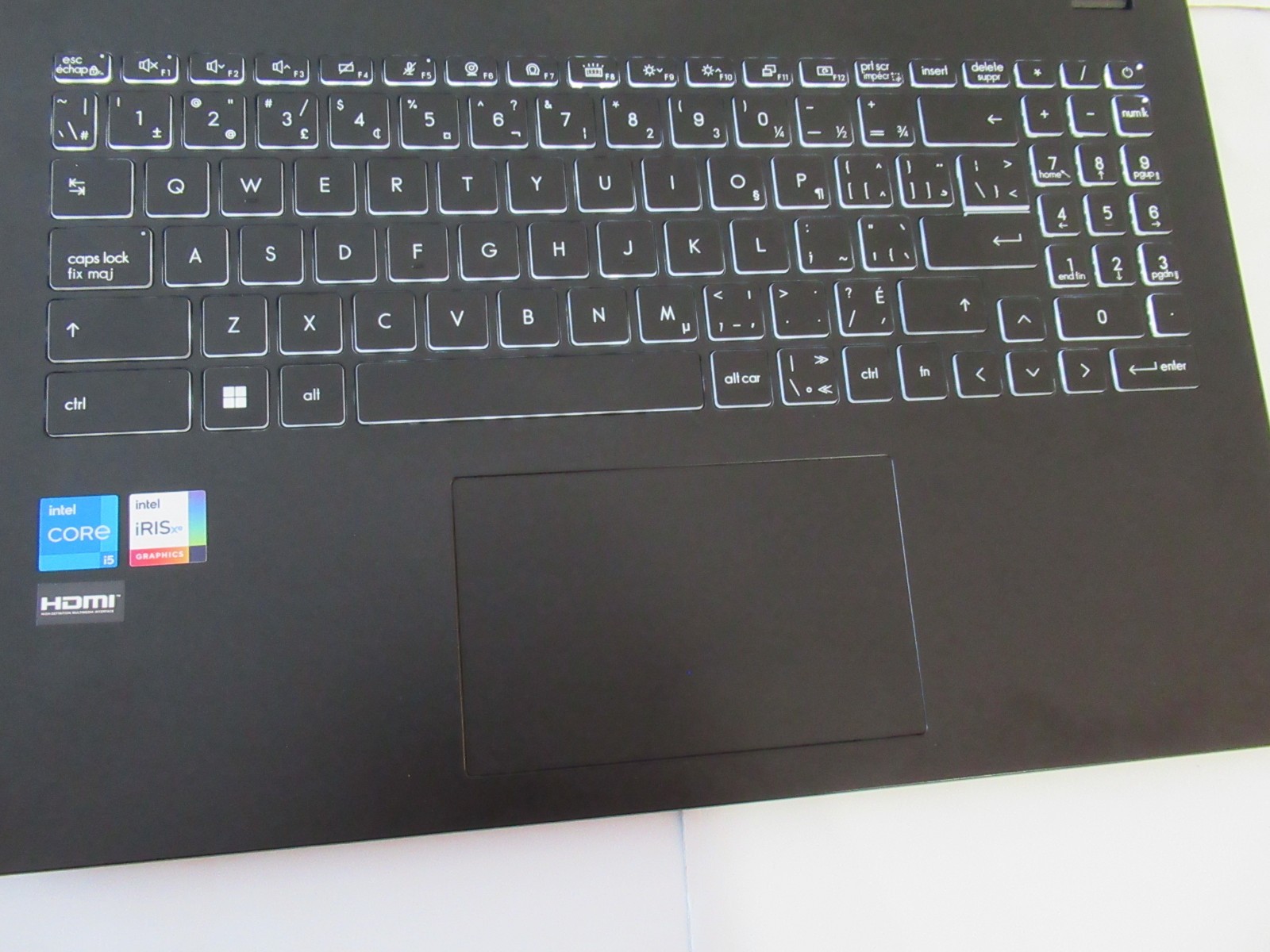 msi B12M-296CA 15.6″ HD laptop Intel Core i5-1235u 16GB / 256 / Win 11