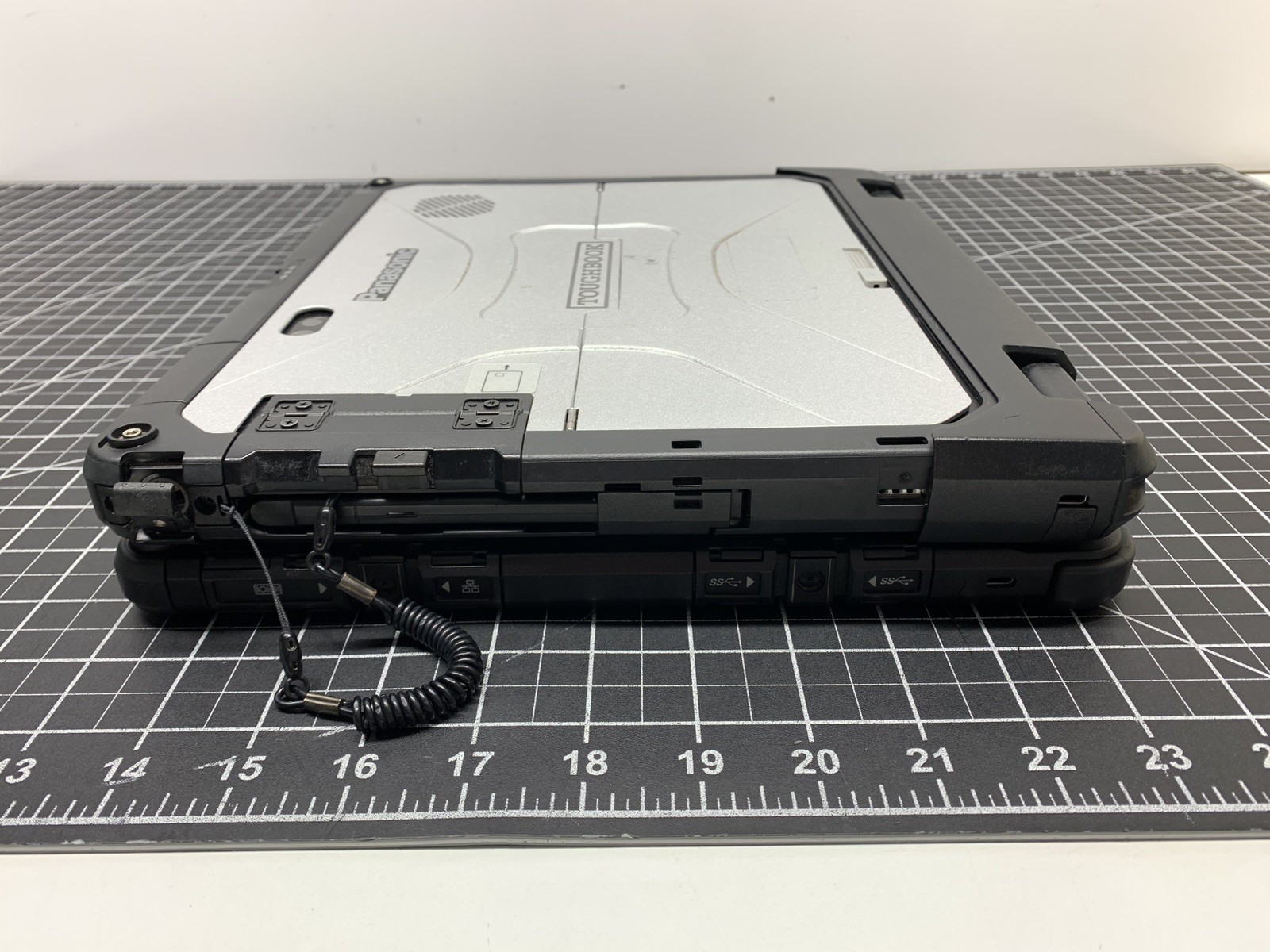 Panasonic Toughbook CF-33 Core i5 7th Gen | 16GB, NO SSD, Bios Locked | #P203