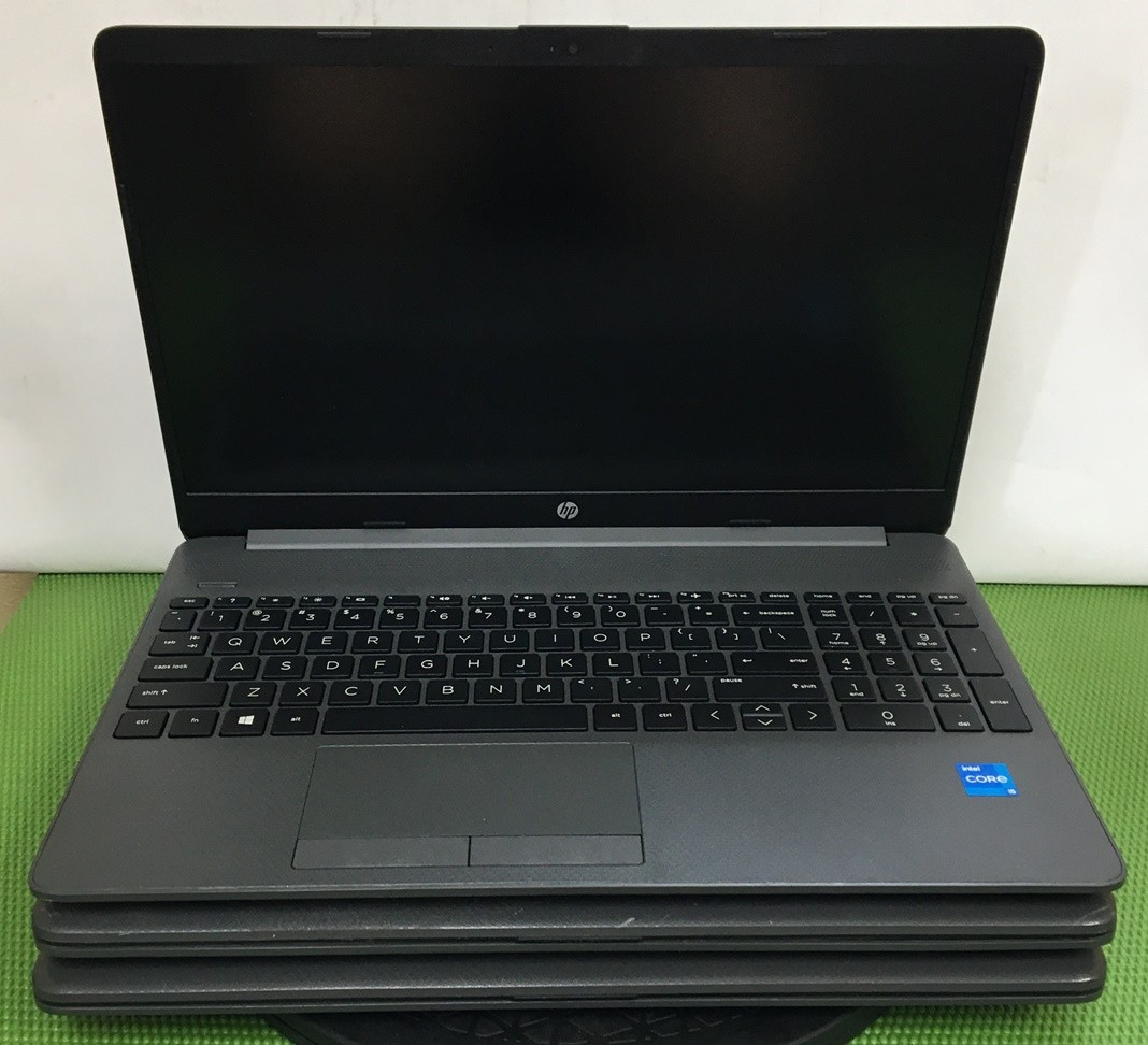 (Lot of 3) HP EliteBook 250 G8 i5-1135G7 MIXED LOT 8/16GB 0/256GB- no OS (DESC!)
