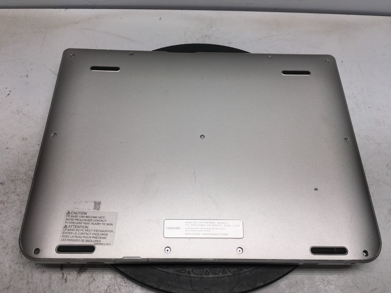 Toshiba Satellite Click 2 Pro P35W-B3226 Intel Core i7-4510U 8 GB NO HDD/Batt