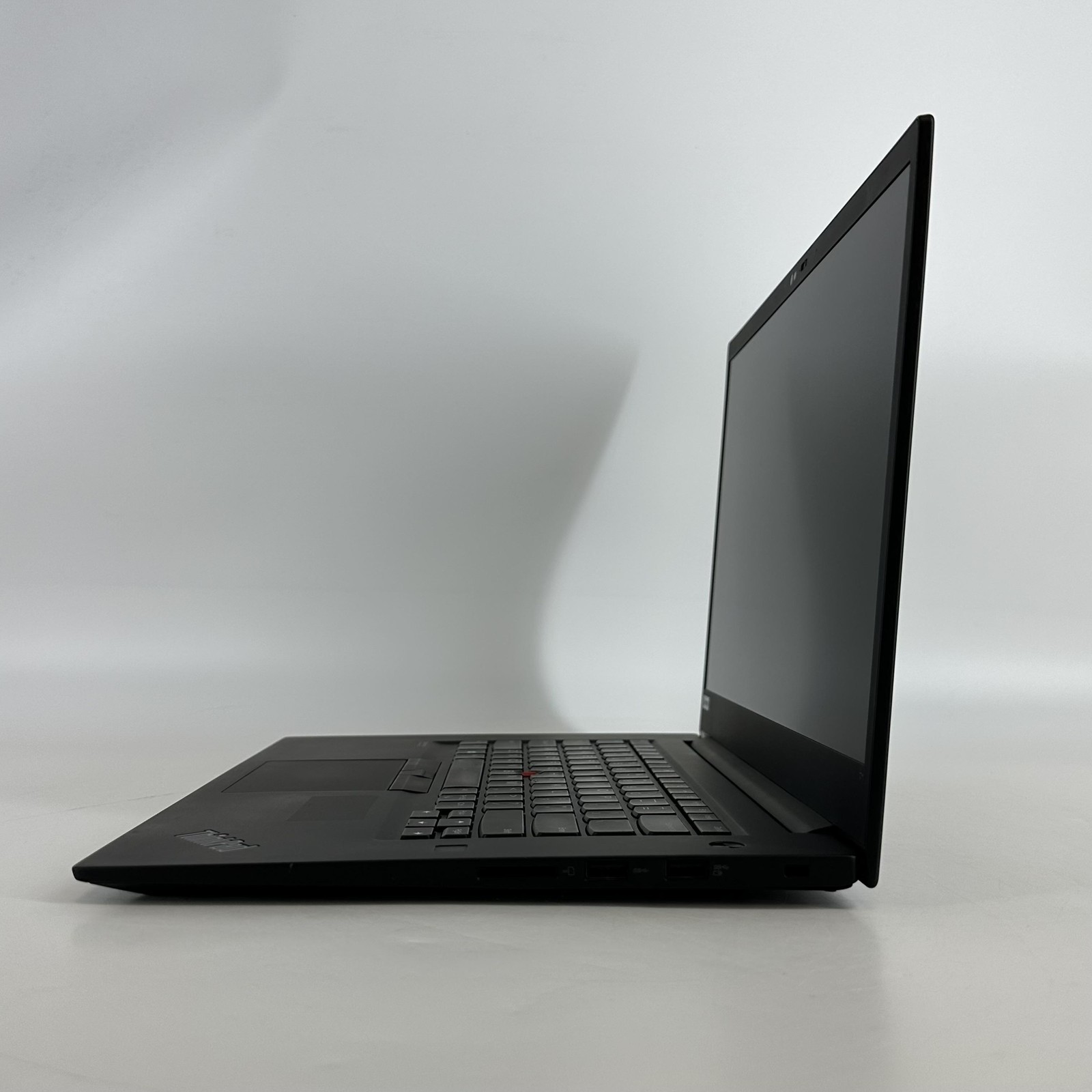 Lenovo ThinkPad P1 Gen 3 15 FHD i9-10885H 2.40GHz 16GB 512GB Quadro T2000 Max-Q