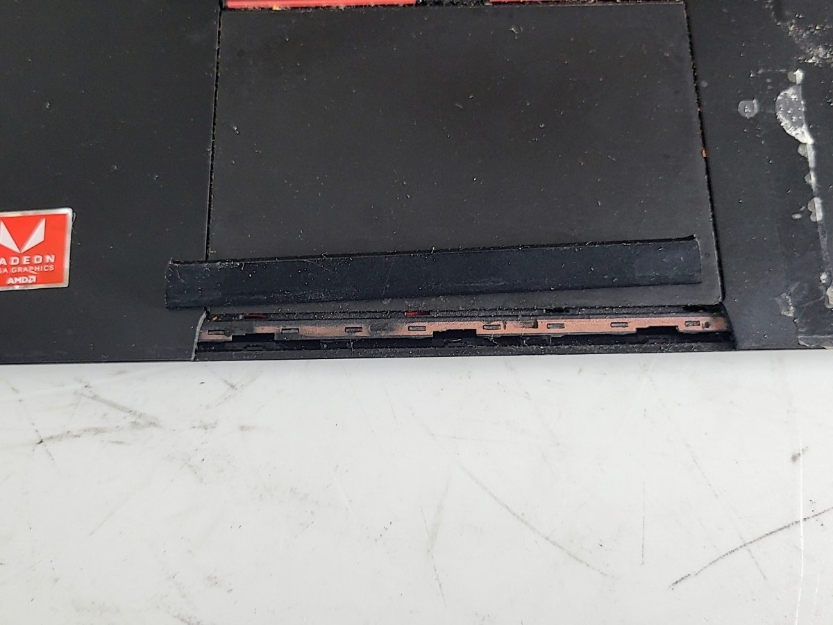 LENOVO THINKPAD E585 Laptop AMD RYZEN 3 3200U 4GB SEE NOTES