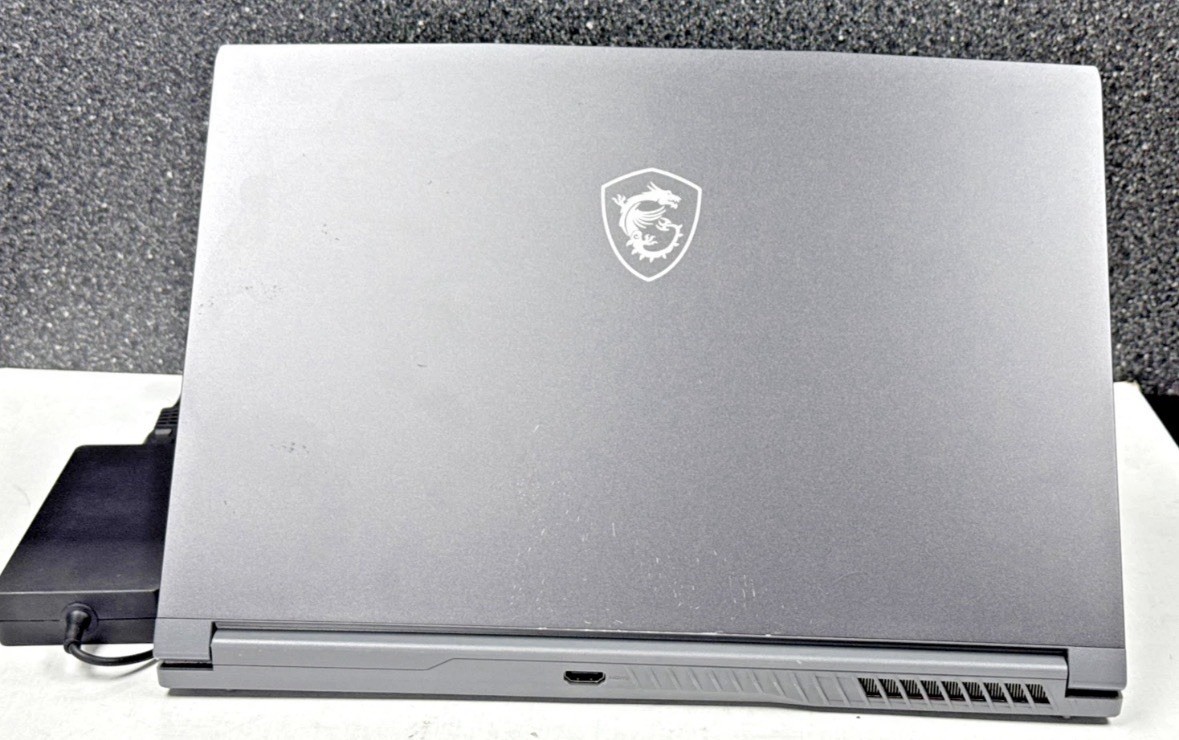 MSI Thin 15 Gaming 15.6″ i5-13420H 2.1GHz 16GB RAM 512GB SSD GeForce RTX 3050