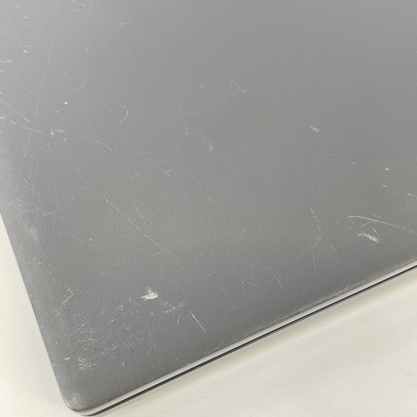 Dell Latitude 3510 15.6 Gray FHD 1.8 GHz i7-10510U 16GB RAM 256GB SSD Good