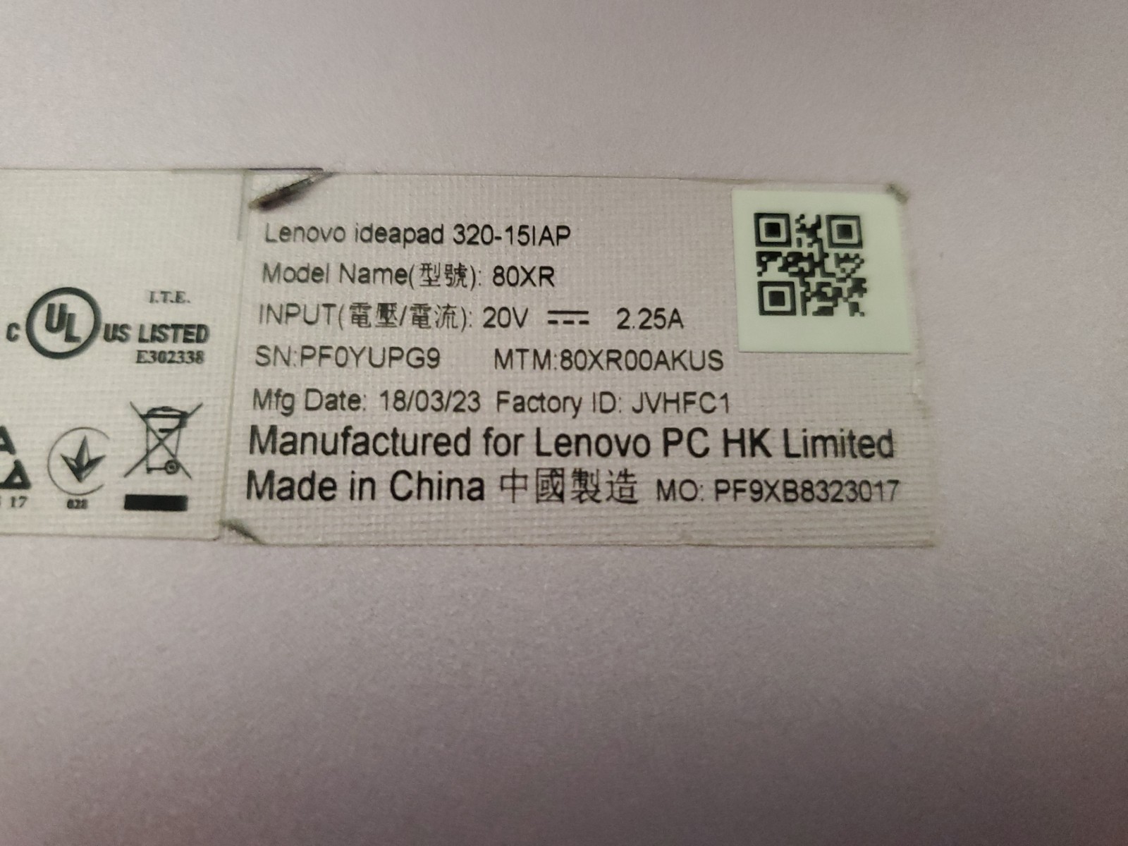 Lenovo IdeaPad 320-15IAP 80XR 15.6″ (1 TB, Intel Celeron N3350, 1.10 GHz, 4 GB)